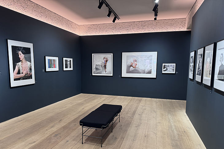 Leica Store | Galerie München in der Maffeistraße präsentiert vom 26.04. bis 20.07.2024 die Ausstellung „The Legendary Photography of Douglas Kirkland" (©foto:Martin Schmitz)